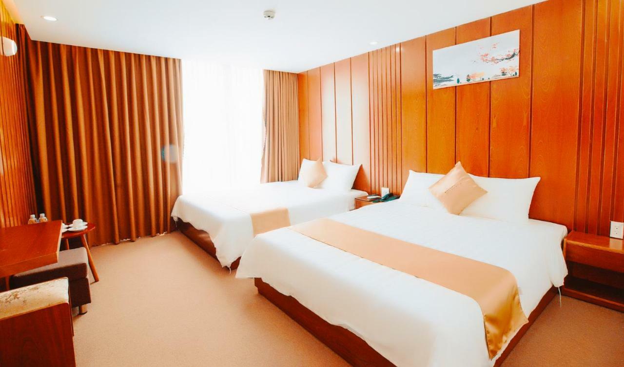 Mira Hotel Куинён Экстерьер фото